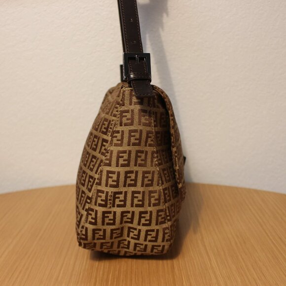 Fendi Zucca Mama Baguette handbag - Picture 4 of 10